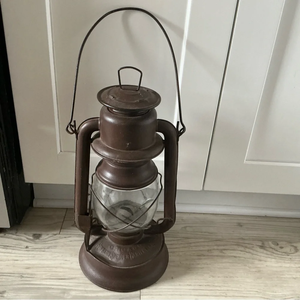 Vintage Dietz No.2 D-lite New York USA original globe kerosene oil lamp lantern